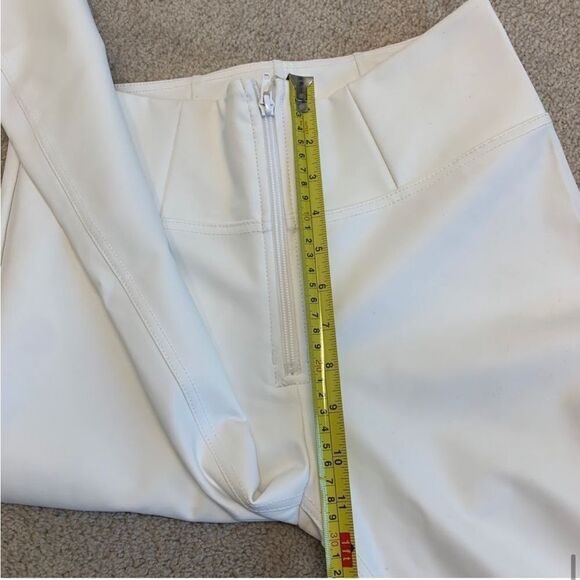FREDDY WR.UP white faux leather vegan High Waisted 7/8 Length leggings Sz L NWT - Picture 7 of 10